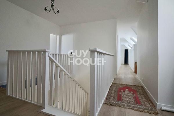 Maison avec Piscine chauffée et sous-sol