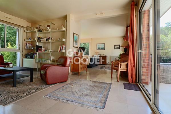 Maison avec Piscine chauffée et sous-sol