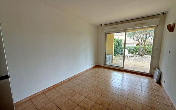 Appartement à louer    2 pièces •  Marseille 9