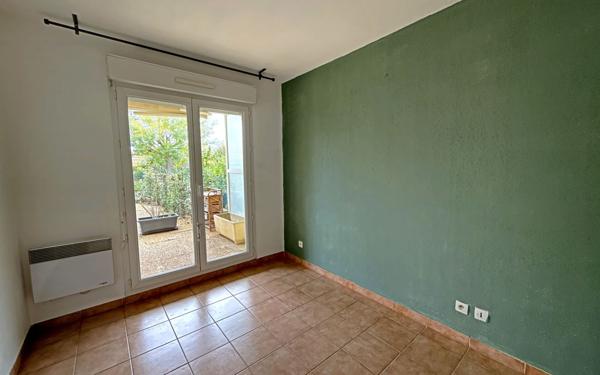 Appartement à louer    2 pièces •  Marseille 9