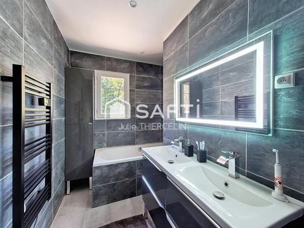 Maison 3 chambres garage attenant et double garage