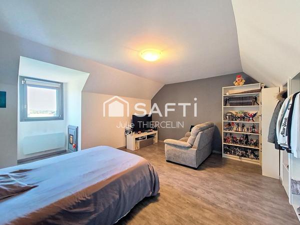 Maison 3 chambres garage attenant et double garage