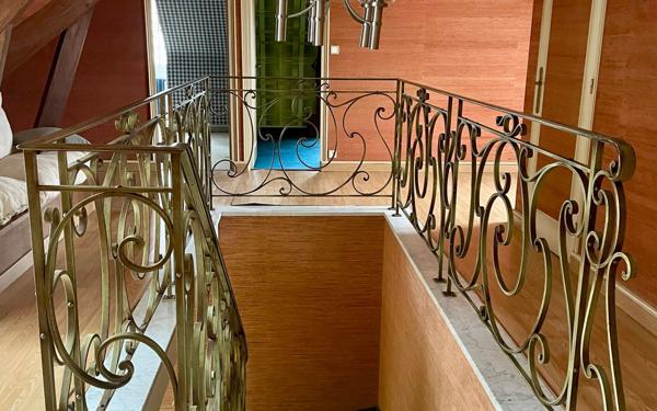 Maison à vendre    7 pièces •  Niort