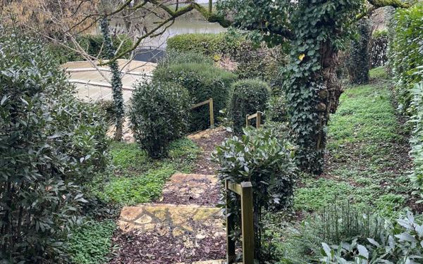 Maison à vendre    7 pièces •  Niort