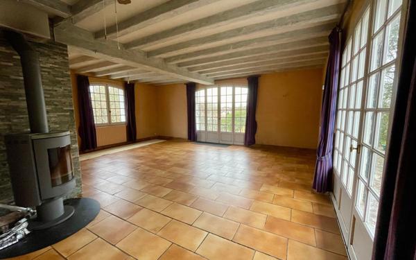 Maison à vendre    7 pièces •  Niort