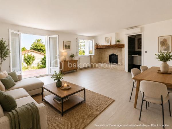 À seulement quelques minutes du centre-ville d'Auch, dans le quartier très recherché du Seilhan, découvrez cette maison d'environ 135 m² habitables offrant 4 chambres, un terrain d'environ 1 600 m² et une remarquable dépendance de 57 m². À proximité immédiate des commerces (Leclerc, Intermarché), des médecins, des écoles et des berges du Gers, elle réunit espace, fonctionnalité et potentiel.
La dépendance de 57 m², équipée d'une fosse mécanique et d'une pièce carrelée avec eau et électricité, constitue un véritable atout pour un artisan, un passionné d'automobile ou toute personne recherchant un vaste espace polyvalent.

Le rez-de-chaussée accueille une cuisine aménagée et équipée, un salon chaleureux sublimé par une magnifique cheminée en travertin, deux salles d'eau, un WC indépendant ainsi qu'un espace bureau ou dressing. À l'étage, accessible également par une entrée indépendante, vous découvrirez quatre chambres, une kitchenette, un WC et une pièce disposant déjà des arrivées d'eau et des évacuations nécessaires à la création d'une salle d'eau. Cette configuration offre de nombreuses possibilités d'aménagement selon vos projets, qu'il s'agisse d'une grande maison familiale, d'un espace indépendant ou d'une activité professionnelle..

Le chauffage est assuré par une chaudière au gaz, complétée par une climatisation réversible au rez-de-chaussée et un système gainable à l'étage, garantissant un confort toute l'année.

À l'extérieur, le terrain d'environ 1 600 m² offre plusieurs espaces distincts : jardin, vaste cour de stationnement, dépendance et différents enclos clôturés pouvant accueillir des petits animaux, être transformés en potager  ou être réaménagés selon vos envies. Depuis l'étage, certaines pièces bénéficient d'une agréable vue sur la cathédrale d'Auch.

Les + qui font la différence :

-  Quartier résidentiel recherché du Seilhan
-  DPE C 
-  Terrain clos et arboré
-  4 chambres
-  Hangar indépendant de 57 m²
-  Fosse mécanique dans le garage + pièce carrelée
-  Grand espace de stationnement
-  Chauffage gaz + climatisation réversible + gainable à l'étage
-  Belle vue dégagée et vue sur la cathédrale depuis certaines pièces de l'étage.
-  Proximité immédiate de Leclerc, Intermarché, des médecins, des écoles et des berges du Gers
-  Fort potentiel pour une famille, un artisan ou une activité nécessitant un grand espace de stockage

Une propriété aux multiples atouts, alliant le charme de l'ancien rénové, des équipements modernes, de généreuses dépendances et un emplacement privilégié dans le quartier du Seilhan. Une visite vous permettra d'en apprécier tout le potentiel.

*** Visite virtuelle sur demande***