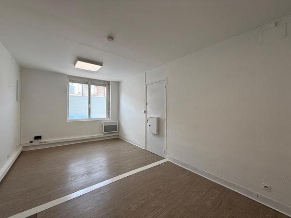 A LOUER - PORTET SUR GARONNE, centre ville, local commercial 38 m² - 326-JG