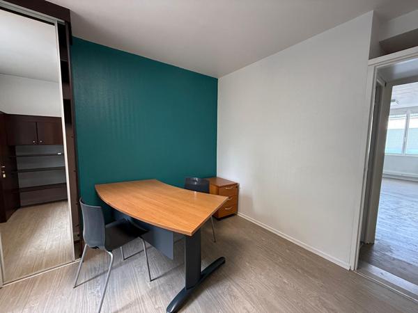 A LOUER - PORTET SUR GARONNE, centre ville, local commercial 38 m² - 326-JG
