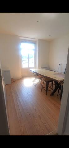 Dpt Savoie (73), à vendre AIX LES BAINS appartement T3 - 66m2