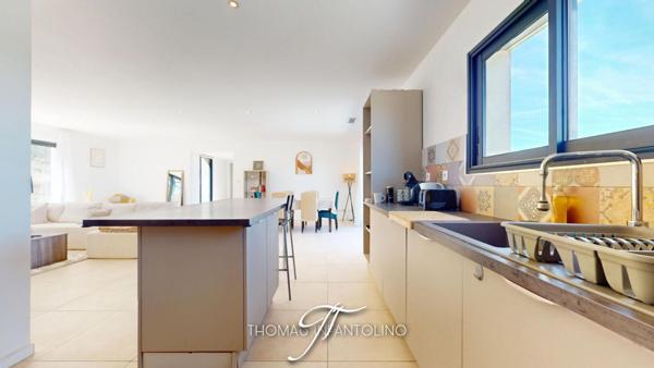 PLAIN PIED - VUE PANORAMIQUE - 3 CHAMBRES - SALLE DE BAINS - SALLE D'EAU