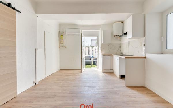 Appartement à vendre    1 pièce •  Marseille 12