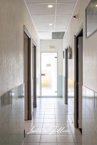 EXCLUSIVITÉ – La Valentine (13011) – Local à transformer en appartement T3 – 55,85 m² – Double accès – Fort potentiel