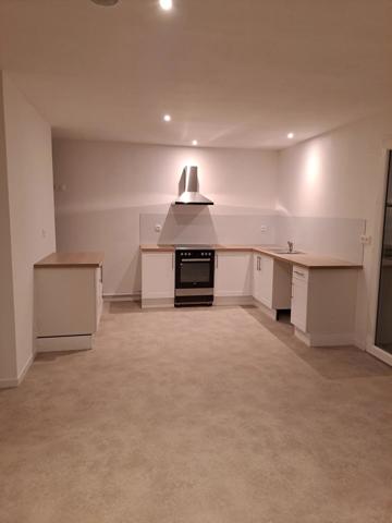 Location Maison 5 pièces 150 m2 à Sansais