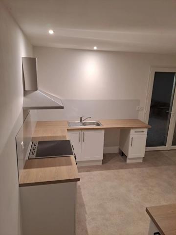 Location Maison 5 pièces 150 m2 à Sansais