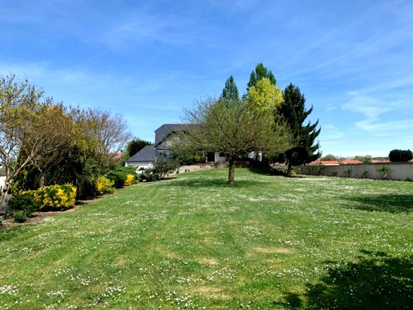Maison à vendre 8 pièces proche de TARBES (65)