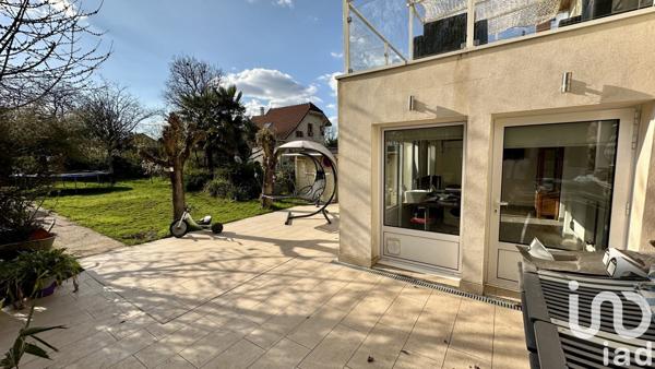 Maison à vendre 6 pièces 156 m² Sainte-Geneviève-des-Bois
