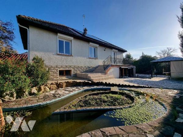 A vendre à Romorantin (41), secteur Nord, venez découvrir cette maison édifiée sur sous-sol com...