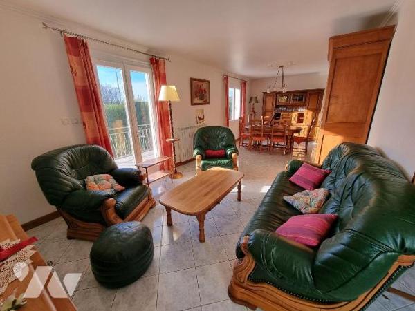 A vendre à Romorantin (41), secteur Nord, venez découvrir cette maison édifiée sur sous-sol com...