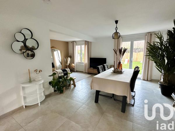 Maison à vendre 4 pièces 93 m² Vert-Saint-Denis