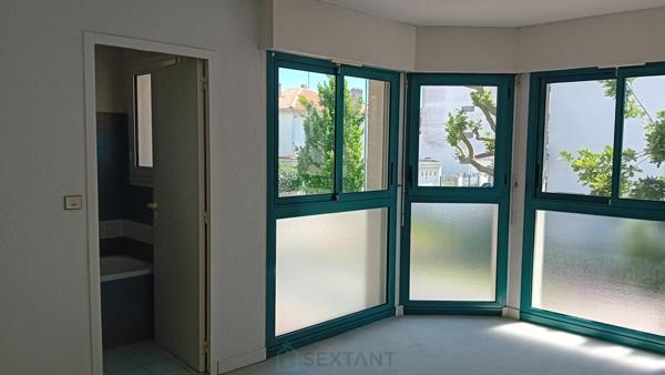 Appartement 2 chambres, plage et centre ville
