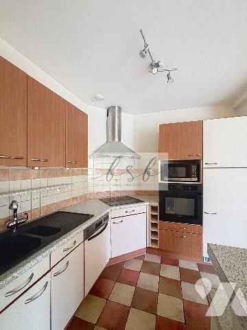 Appartement 4 pièces avec balcon, cave et parking couvert – Saint-Lô