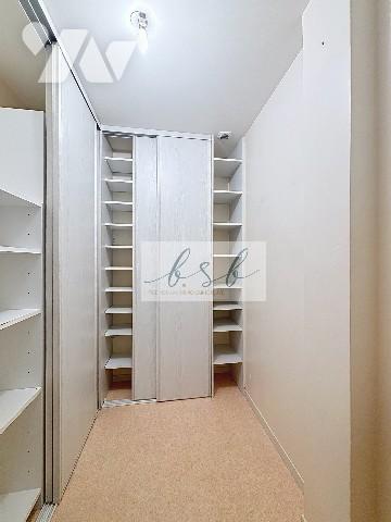 Appartement 4 pièces avec balcon, cave et parking couvert – Saint-Lô