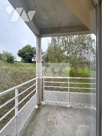 Appartement 4 pièces avec balcon, cave et parking couvert – Saint-Lô