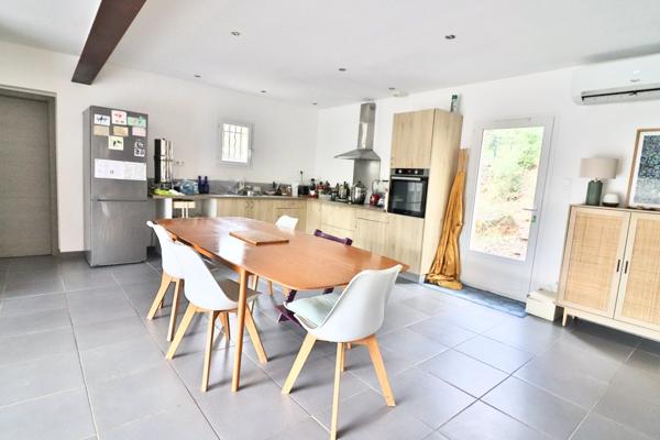 Saint Maximin: maison T5 de 2016: 125m2, garage, terrain 2500m2