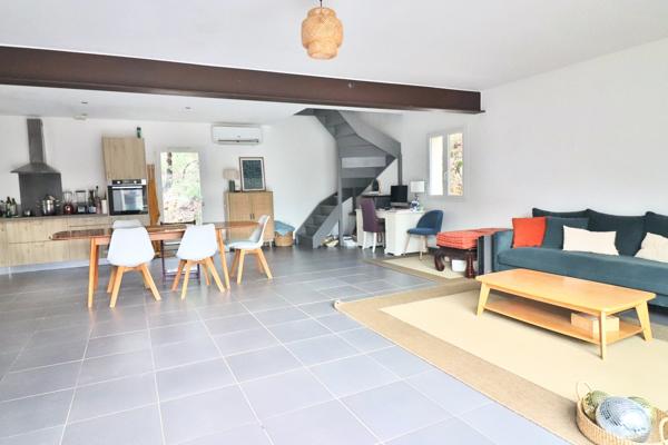 Saint Maximin: maison T5 de 2016: 125m2, garage, terrain 2500m2