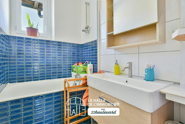 Maison
         4 pièces
        - 93 m² Exclusivité 162 500 € *