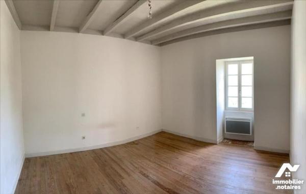 CORPS DE FERME AVEC TERRES EXPLOITABLES