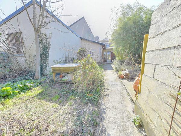 Maison Noisy-le-sec_2 pièce(s) 68 m2