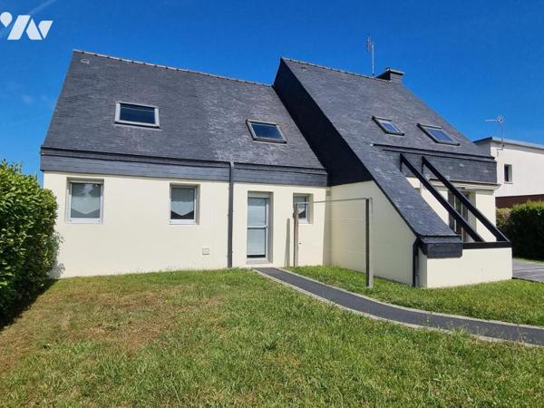 LOCTUDY- Maison à 100 mètres de la plage