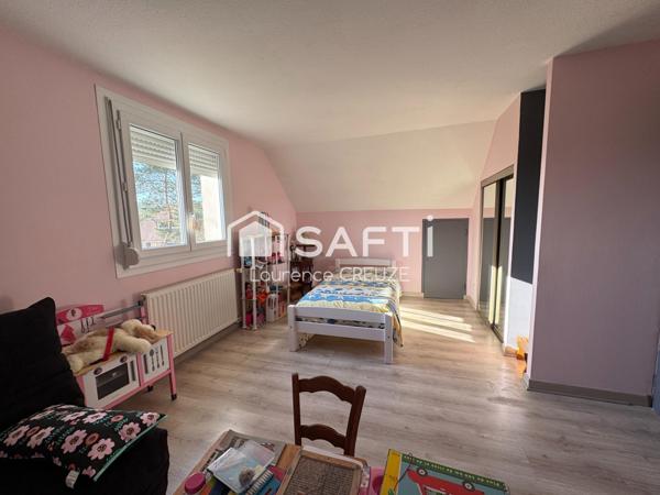 Saône maison avec 4 chambres sur terrain de 685 m²