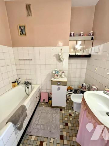 LORIENT - KERYADO - Appartement de 57m² à rénover avec vue dégagée