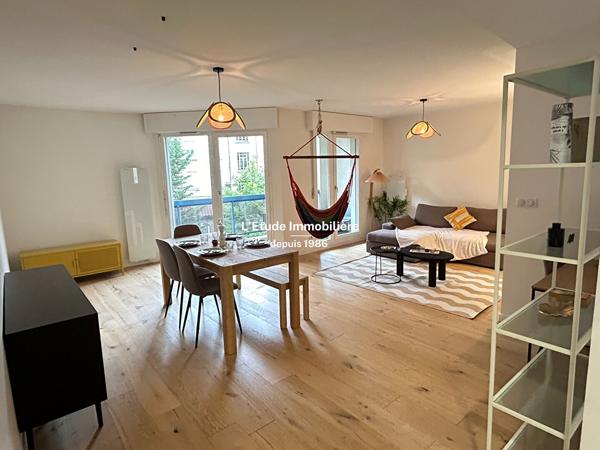 SPECIAL COLOCATION : FORMEZ VOTRE COLOCATION - GRATTE CIEL - 8 RUE DES MURIERS - T4 MEUBLE AU CALME - 97 m² - 3 chambres, Villeurbanne 69100