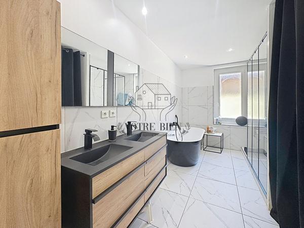Appartement Manosque 4 pièce(s) 112.15 m2