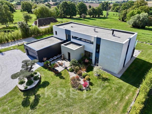 Rare maison d’architecte en Pays d’Auge (2010) Style Design Jacuzzi Garage Jardin 2000m2. Exclusivit