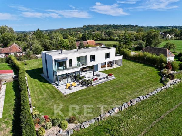 Rare maison d’architecte en Pays d’Auge (2010) Style Design Jacuzzi Garage Jardin 2000m2. Exclusivit