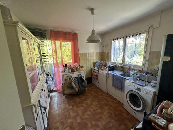 Appartement à rénover à vendre à Sanary-sur-Mer dans le Var (83110), ref : 14517/523   
PORTISSOL