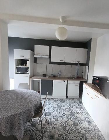 Appartement T3 meublé avec balcon – Quartier Jardin des Plantes, Saint-Nazaire – 1er étage