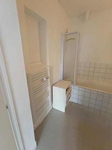 Appartement T3 meublé avec balcon – Quartier Jardin des Plantes, Saint-Nazaire – 1er étage