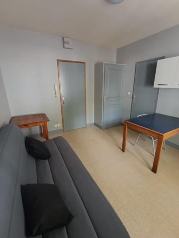 Studio meublé n°13 – 16,32 m² – Centre Halles Saint-Nazaire