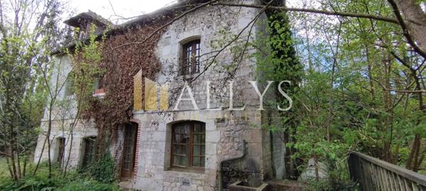 Moulin, bergerie et dépendances