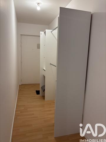 Location appartement 1 pièce 25 m² Corbeil-Essonnes