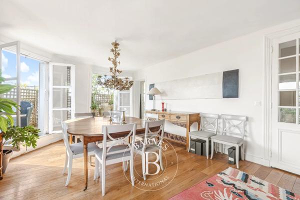 Paris 9ème, Appartement 3 Chambres -  147 m² à vendre