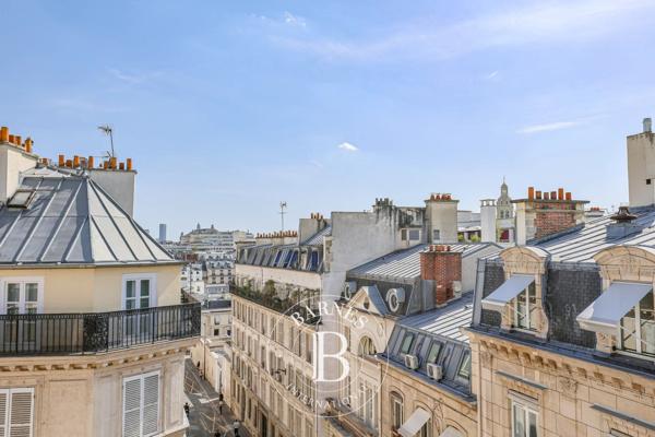 Paris 9ème, Appartement 3 Chambres -  147 m² à vendre