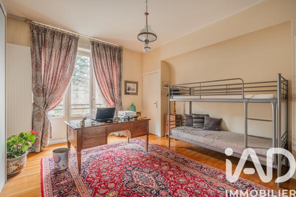 Maison à vendre 9 pièces 369 m² Vizille