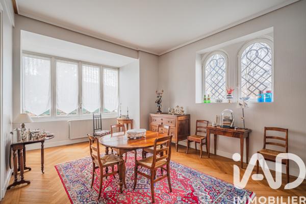 Maison à vendre 9 pièces 369 m² Vizille