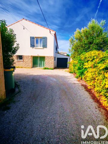 Maison à vendre 5 pièces 145 m² Marignane